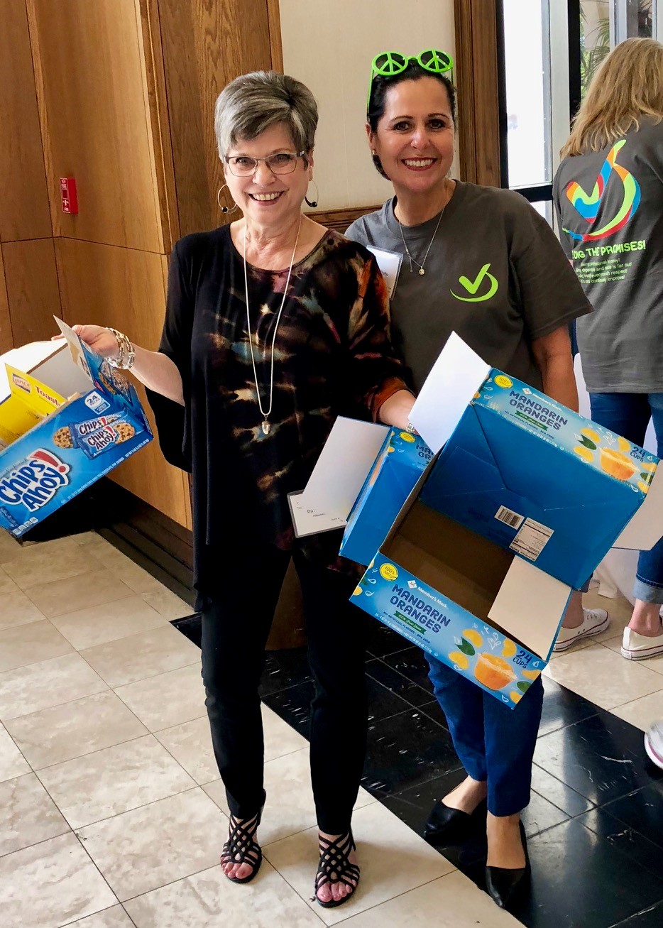 Campus Federal assembles meals for VOA